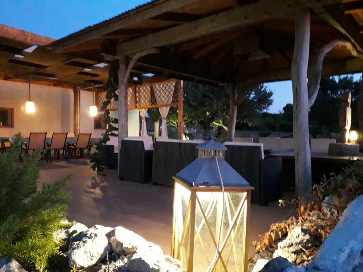 فندق ألغيروفي  The Straw House المظهر الخارجي الصورة
